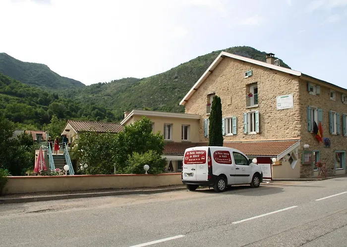 La Petite Auberge De Niaux